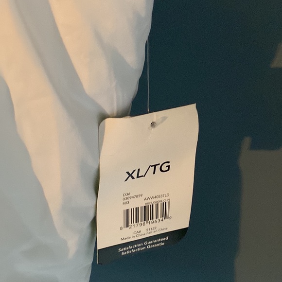 NWT - White Vest XL - Picture 3 of 5